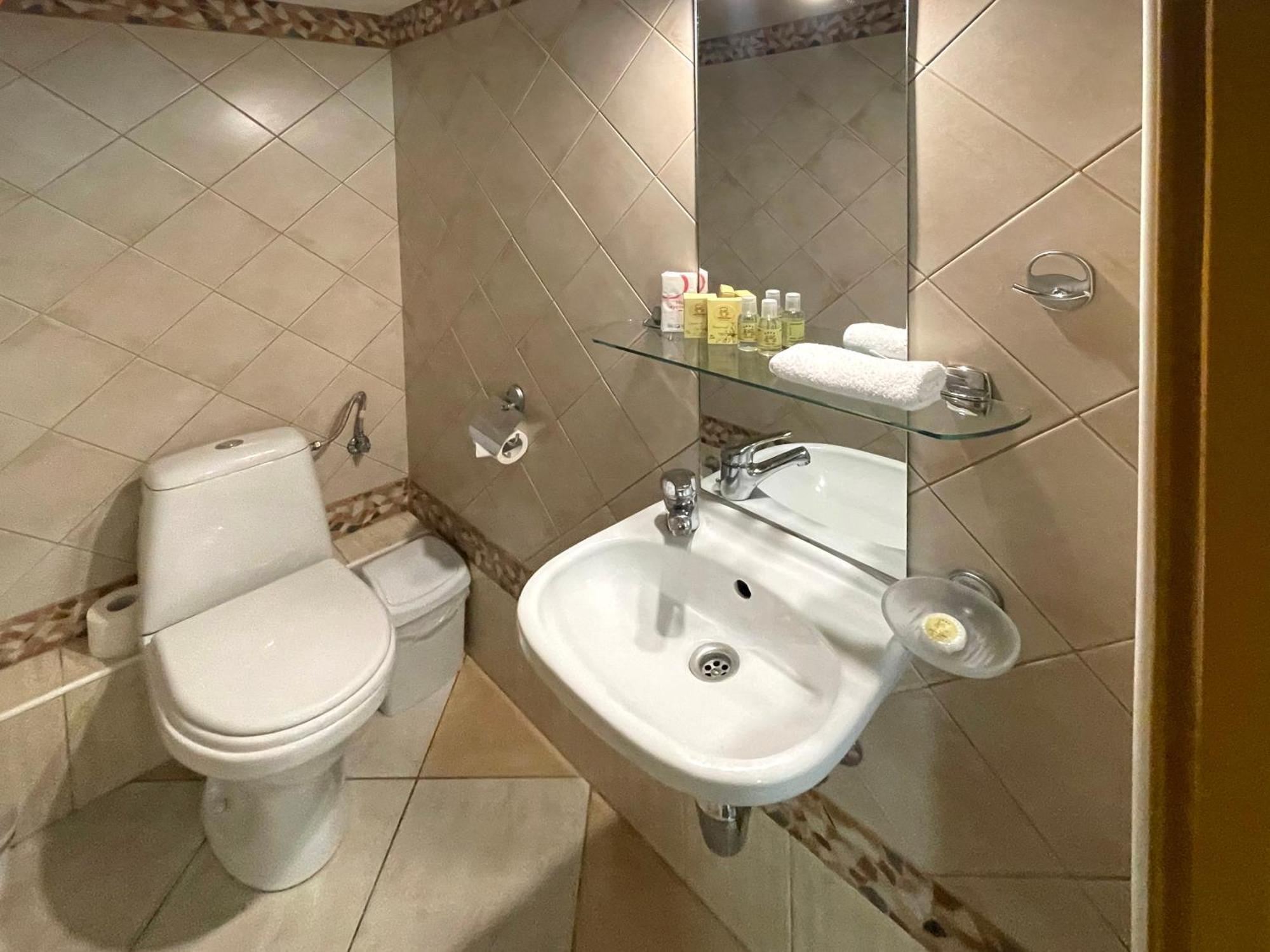 Economy Room In Hotel Eney Lviv Ruang foto